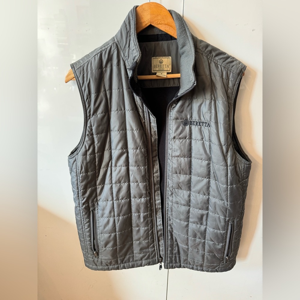 Beretta fleece lined quilted vest size mens M color green/grey